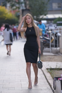 【精选街拍】Vol.3725 简约黑色修身裙 [86P-2.19GB]