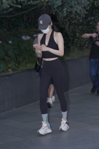 【精选街拍】Vol.3503 活力黑色瑜伽运动装 [81P-0.99GB]