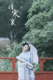 【YiTuYu-艺图语】2021.10.19 清寒里 - Seven [41P-832MB]