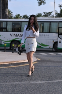 【精选街拍】Vol.3540 白色小香风套装裙 [158P-4.38GB]